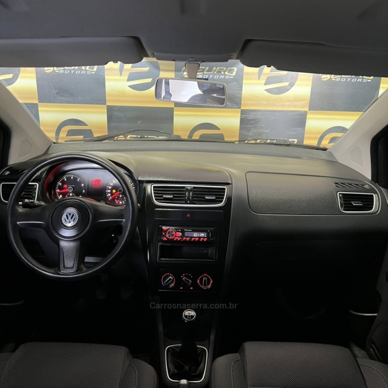 FOX 1.6 MI ITREND 8V FLEX 4P MANUAL - 2012 - PORTãO