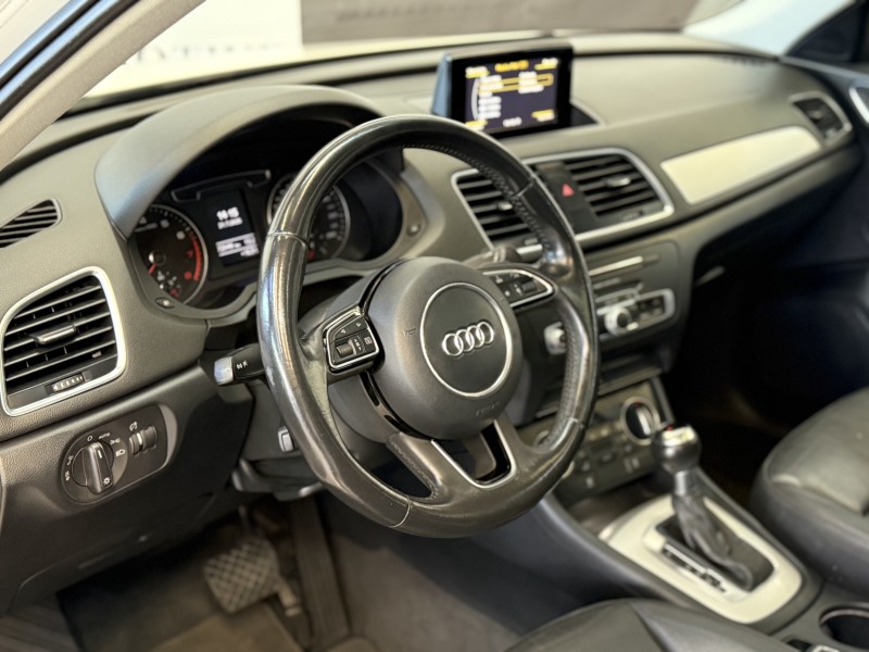 Q3 1.4 TFSI AMBIENTE GASOLINA 4P S TRONIC - 2016 - CAXIAS DO SUL