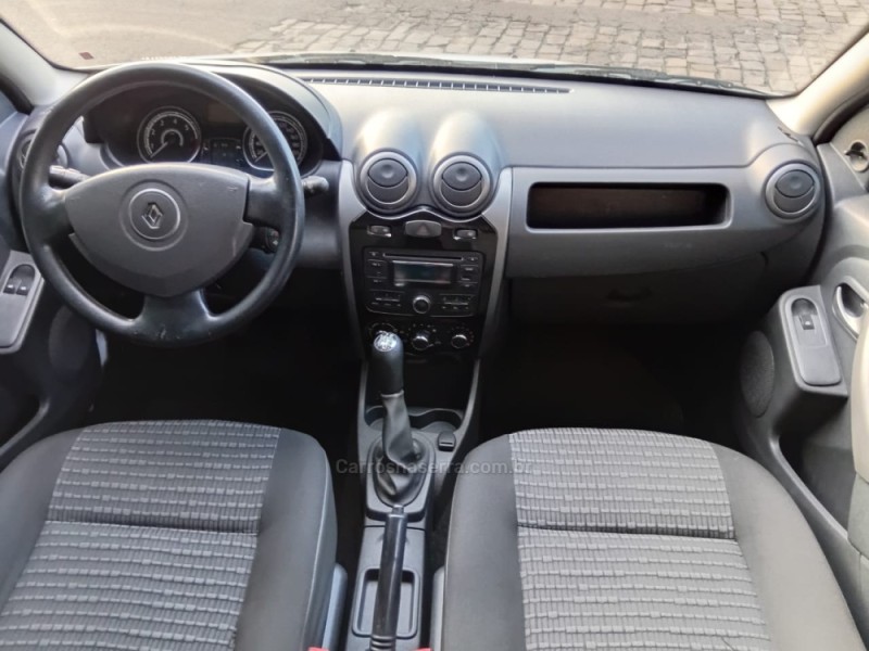 SANDERO 1.0 EXPRESSION 16V FLEX 4P MANUAL - 2012 - CAXIAS DO SUL