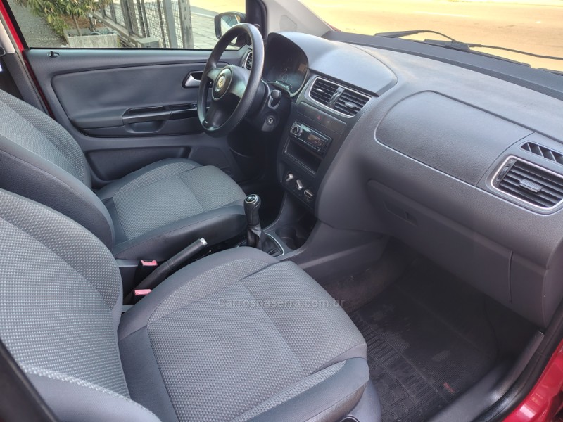 FOX 1.0 MI 8V FLEX 4P MANUAL - 2011 - CAXIAS DO SUL
