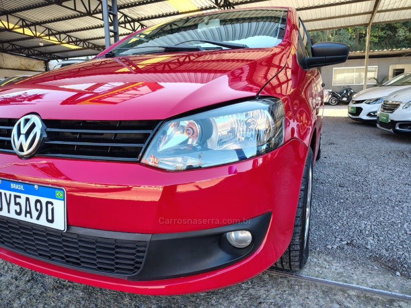 FOX 1.0 MI 8V FLEX 4P MANUAL - 2011 - CAXIAS DO SUL