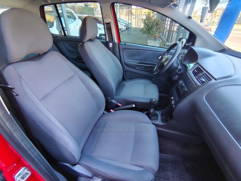 FOX 1.0 MI 8V FLEX 4P MANUAL - 2011 - CAXIAS DO SUL