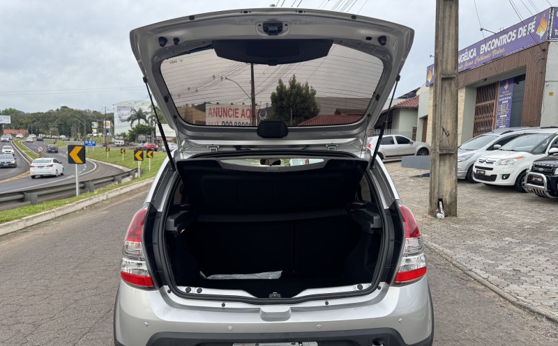 SANDERO 1.6 STEPWAY 8V FLEX 4P MANUAL - 2014 - DOIS IRMãOS