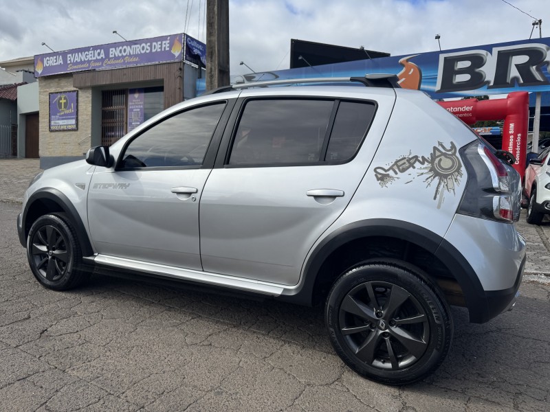 SANDERO 1.6 STEPWAY 8V FLEX 4P MANUAL - 2014 - DOIS IRMãOS