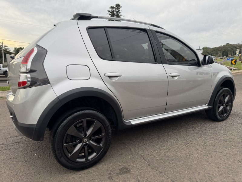 SANDERO 1.6 STEPWAY 8V FLEX 4P MANUAL - 2014 - DOIS IRMãOS