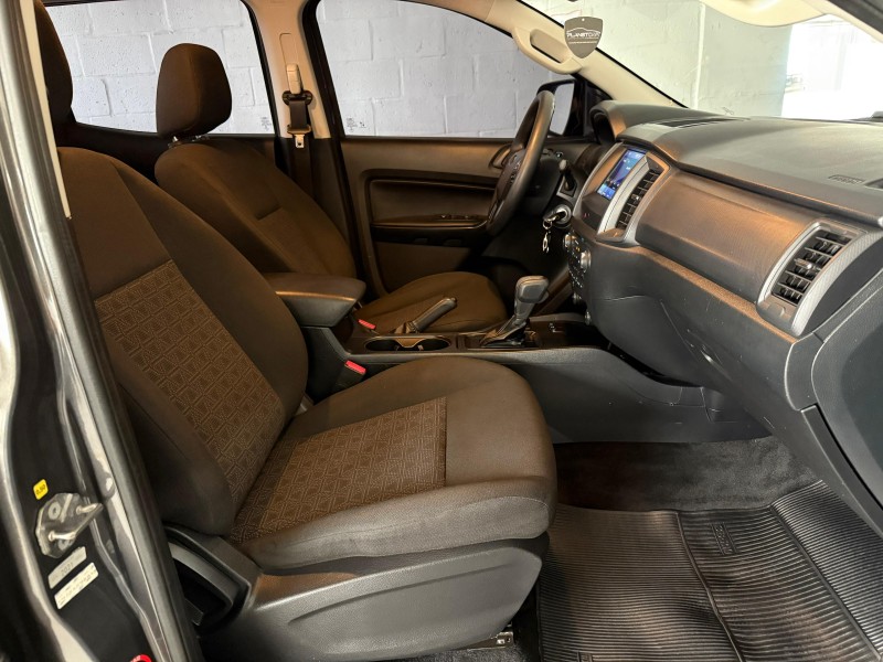 RANGER 2.2 XLS 4X4 CD 16V DIESEL 4P AUTOMÁTICO - 2022 - FARROUPILHA