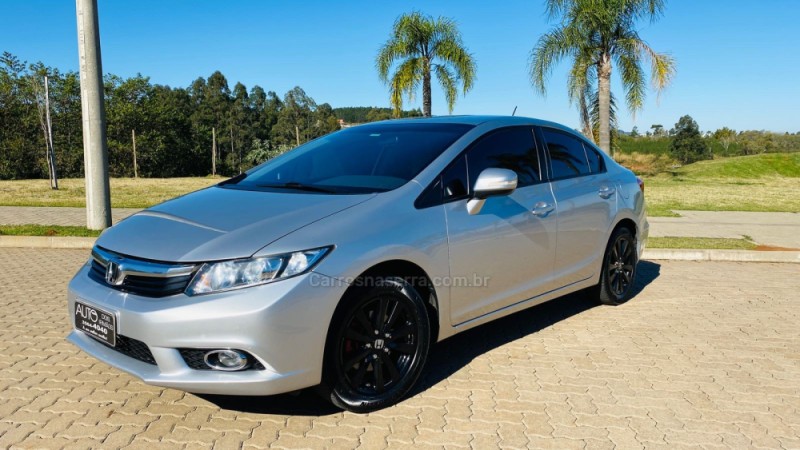 CIVIC 2.0 LXR 16V FLEX 4P AUTOMÁTICO - 2014 - DOIS IRMãOS