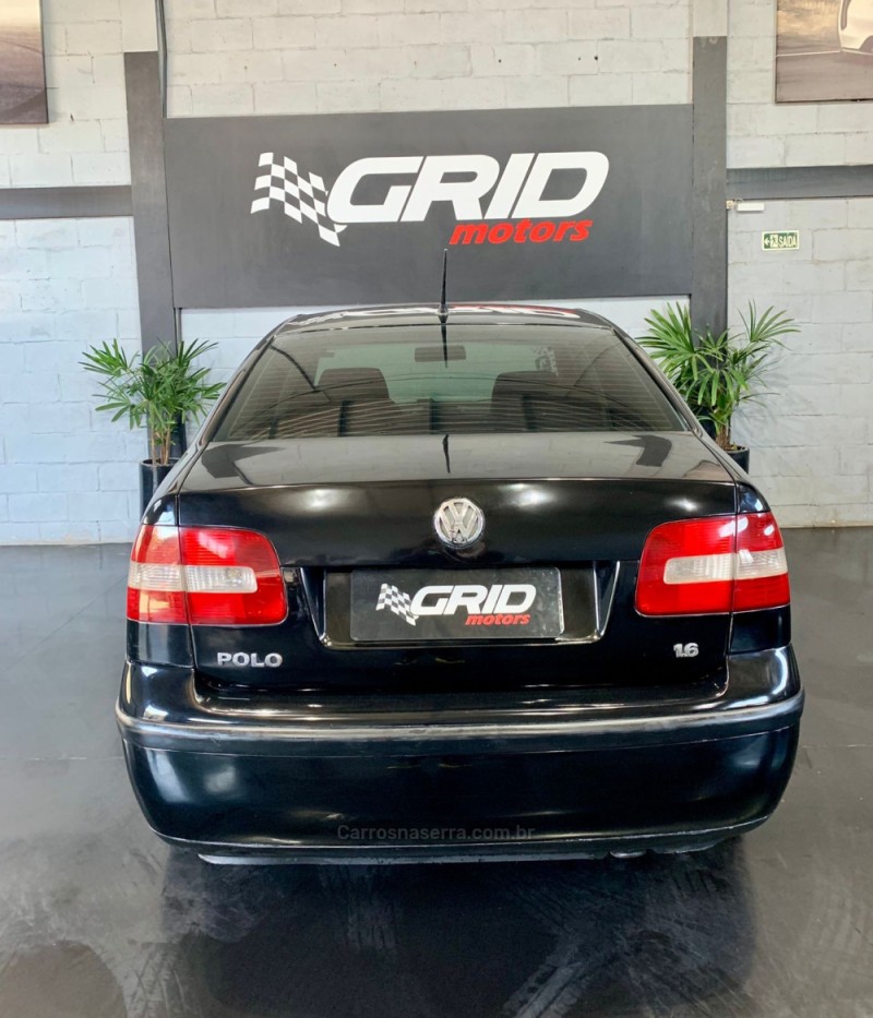 POLO SEDAN 1.6 8V GASOLINA 4P MANUAL - 2006 - ESTâNCIA VELHA