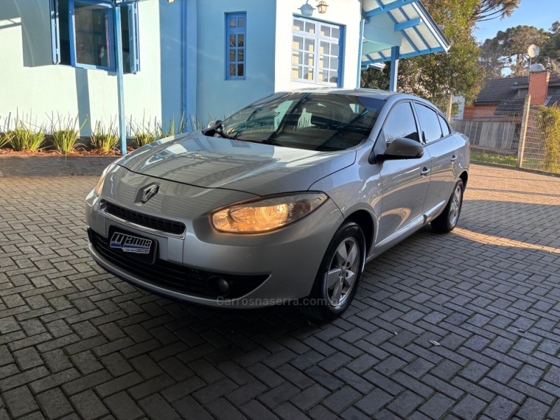 fluence 2.0 dynamique 16v flex 4p automatico 2014 canela