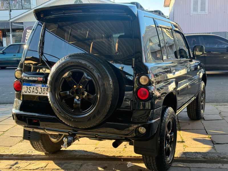 PAJERO TR4 2.0 4X4 16V 131CV GASOLINA 4P AUTOMÁTICO - 2010 - CAXIAS DO SUL