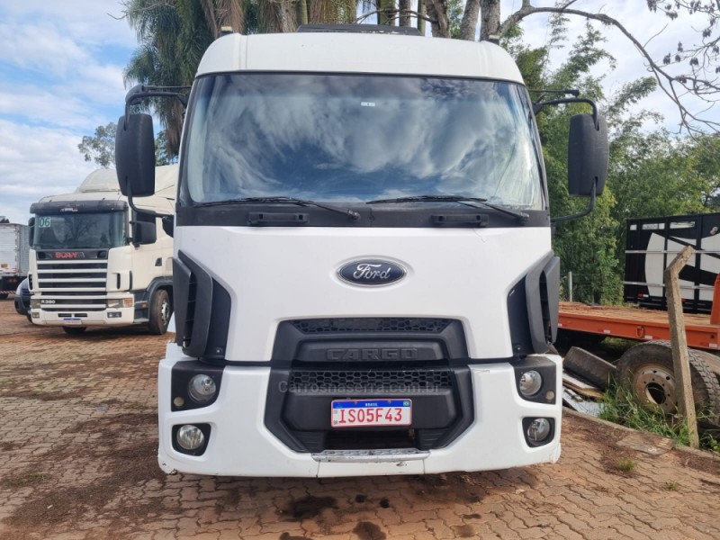 CARGO 1932 E TURBO - 2012 - PORTãO