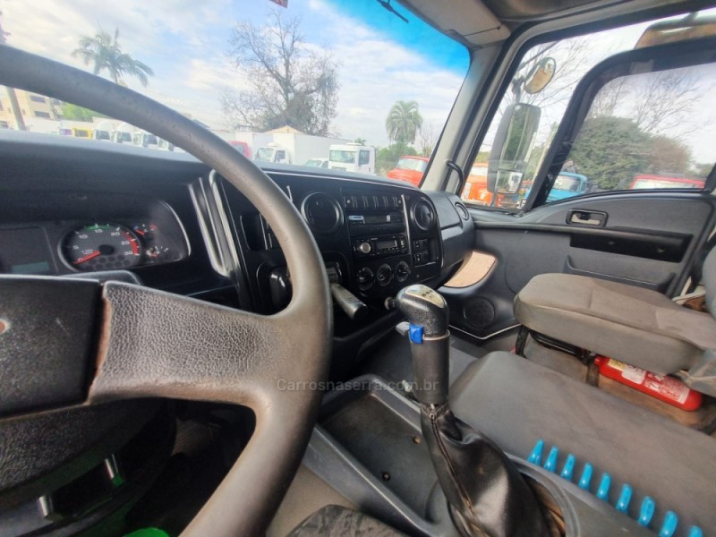 CARGO 1932 E TURBO - 2012 - PORTãO
