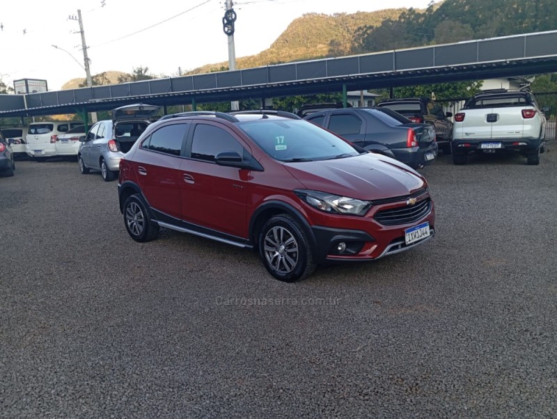 ONIX 1.4 MPFI ACTIV 8V FLEX 4P MANUAL - 2017 - PICADA CAFé