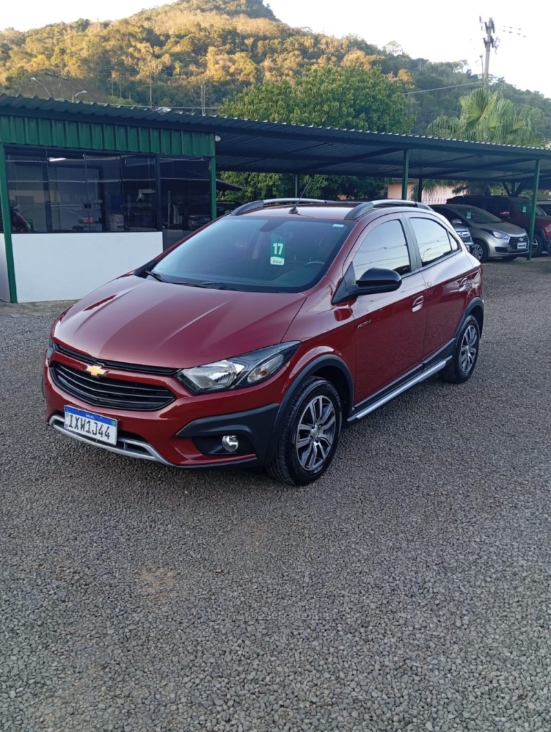 ONIX 1.4 MPFI ACTIV 8V FLEX 4P MANUAL - 2017 - PICADA CAFé