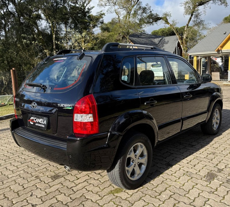 TUCSON 2.0 MPFI GL 16V 142CV 2WD GASOLINA 4P MANUAL - 2012 - CANELA