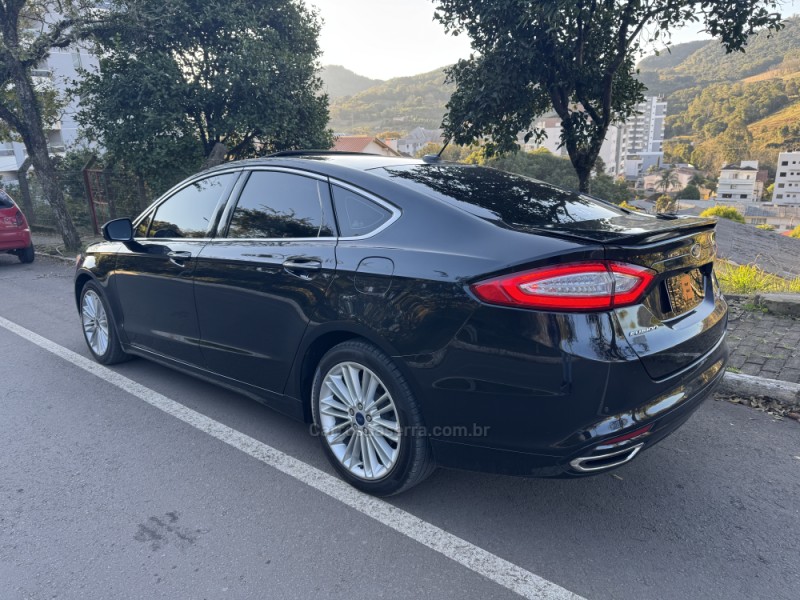 FUSION 2.0 TITANIUM GTDI ECOBOOST AWD AUTOMÁTICO - 2015 - NOVA ARAçá