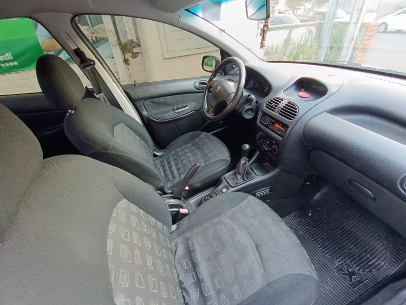 206 1.4 PRESENCE 8V GASOLINA 4P MANUAL - 2005 - BENTO GONçALVES