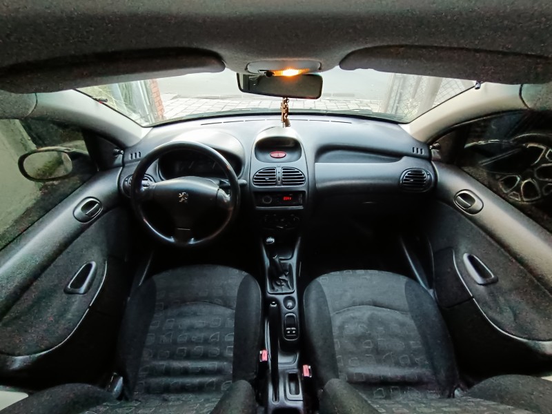 206 1.4 PRESENCE 8V GASOLINA 4P MANUAL - 2005 - BENTO GONçALVES