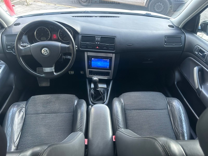 GOLF 1.6 MI SPORTLINE 8V FLEX 4P MANUAL - 2011 - TRêS COROAS