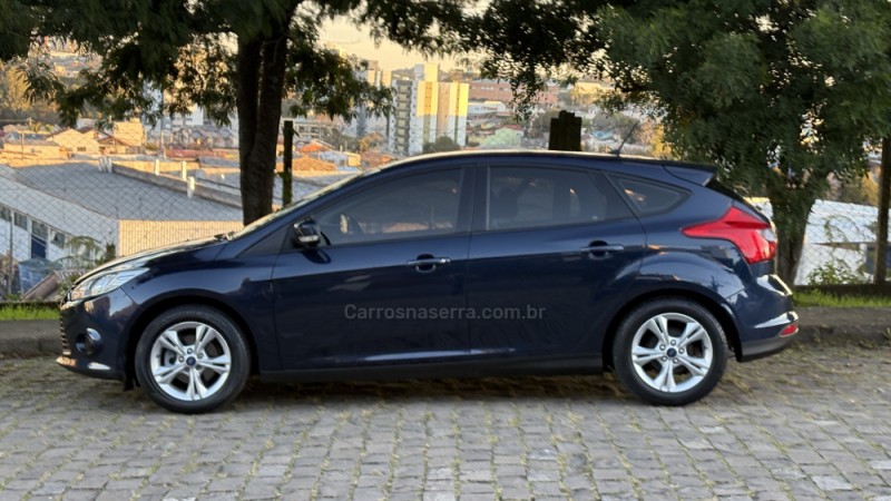 FOCUS 1.6 SE 16V FLEX 4P AUTOMÁTICO - 2014 - CAXIAS DO SUL
