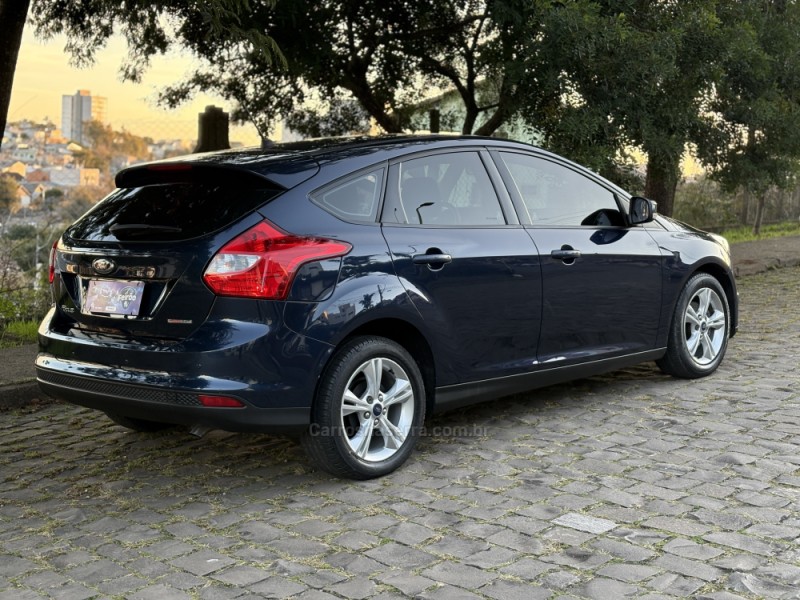 FOCUS 1.6 SE 16V FLEX 4P AUTOMÁTICO - 2014 - CAXIAS DO SUL