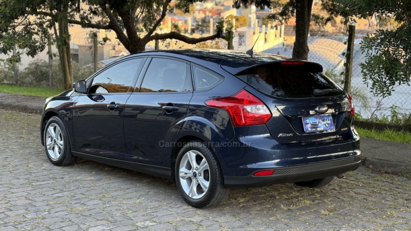 FOCUS 1.6 SE 16V FLEX 4P AUTOMÁTICO - 2014 - CAXIAS DO SUL