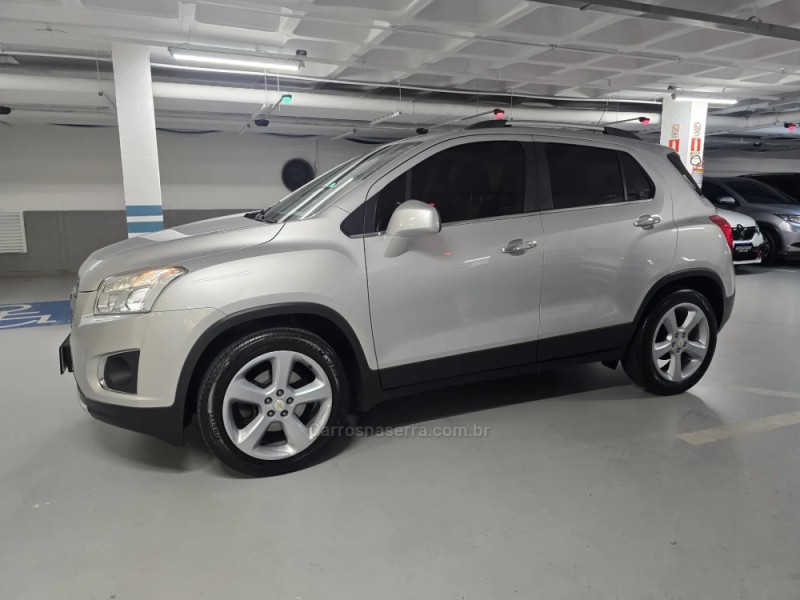 TRACKER 1.8 MPFI LTZ 4X2 16V FLEX 4P AUTOMÁTICO - 2015 - PORTO ALEGRE