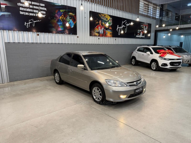 CIVIC 1.7 LXL 16V GASOLINA 4P AUTOMÁTICO - 2004 - CAXIAS DO SUL