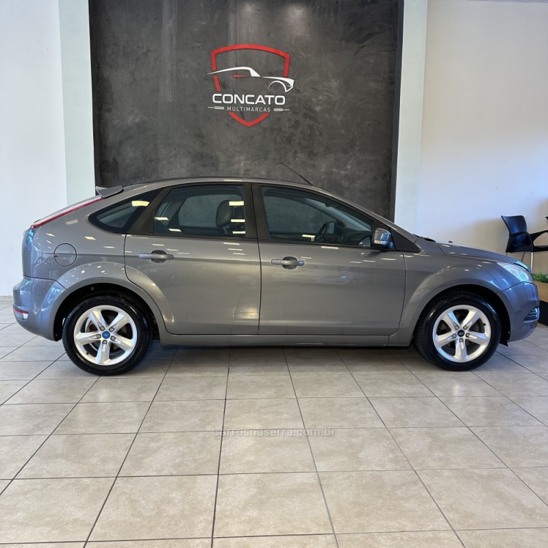 FOCUS 2.0 FC 16V GASOLINA 4P MANUAL - 2013 - FARROUPILHA