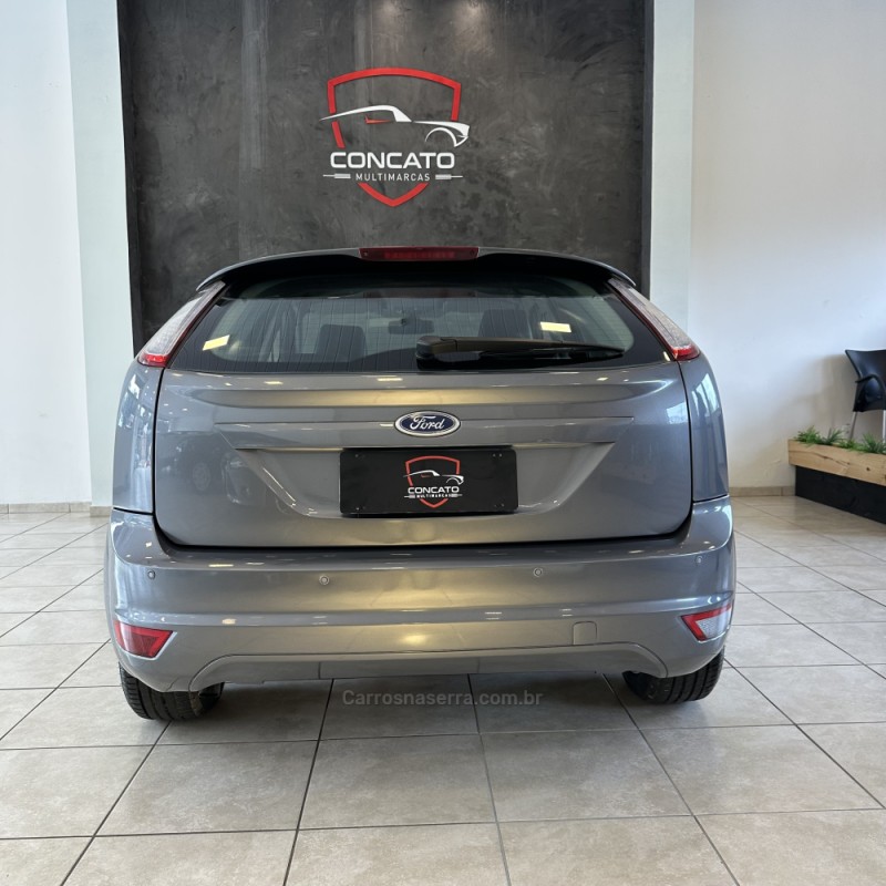 FOCUS 2.0 FC 16V GASOLINA 4P MANUAL - 2013 - FARROUPILHA