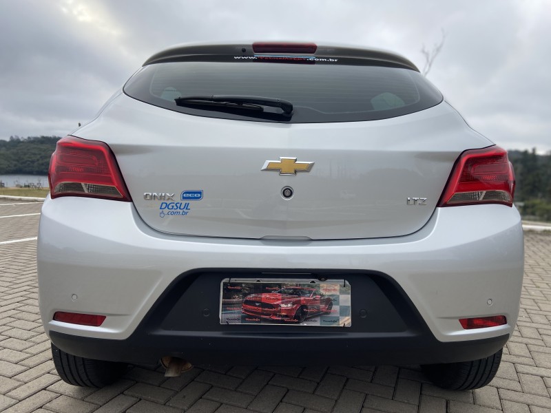 ONIX 1.4 MPFI LTZ 8V FLEX 4P AUTOMÁTICO - 2018 - CAXIAS DO SUL
