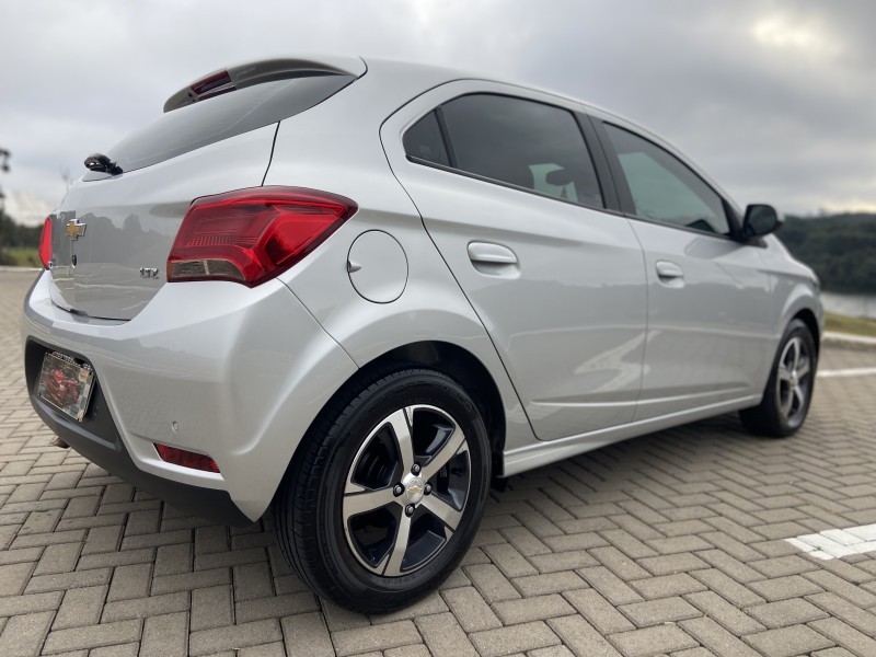 ONIX 1.4 MPFI LTZ 8V FLEX 4P AUTOMÁTICO - 2018 - CAXIAS DO SUL