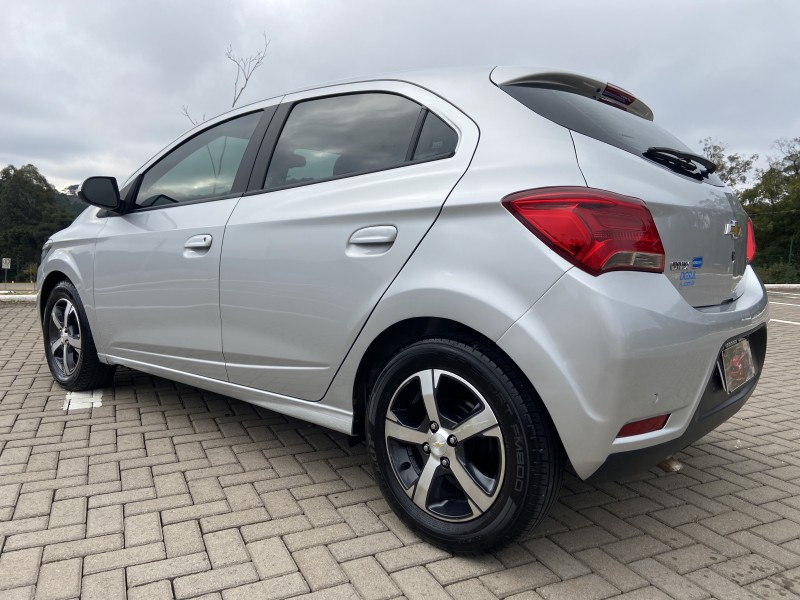 ONIX 1.4 MPFI LTZ 8V FLEX 4P AUTOMÁTICO - 2018 - CAXIAS DO SUL