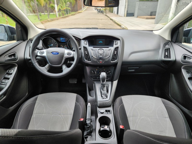 FOCUS 2.0 SE 16V FLEX 4P AUTOMÁTICO - 2015 - MONTENEGRO