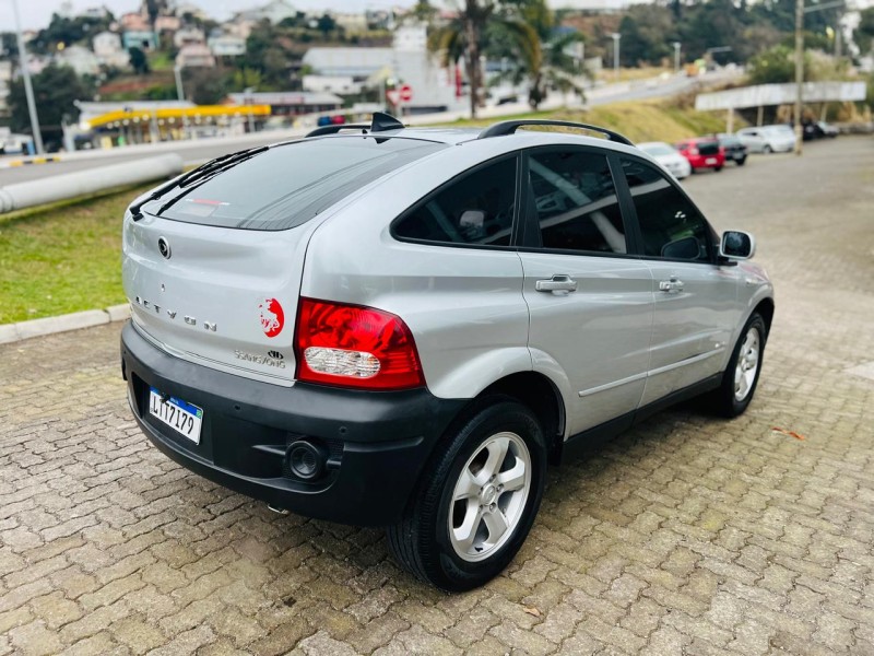 ACTYON 2.3 GL 4X2 16V 150CV GASOLINA 4P AUTOMÁTICO - 2011 - BENTO GONçALVES
