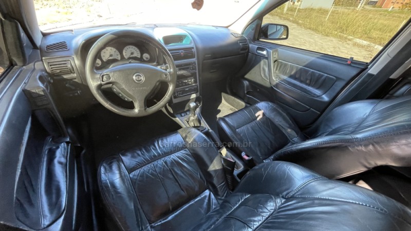 ASTRA 2.0 SFI GSI 16V GASOLINA 4P MANUAL - 2005 - VILA FLORES