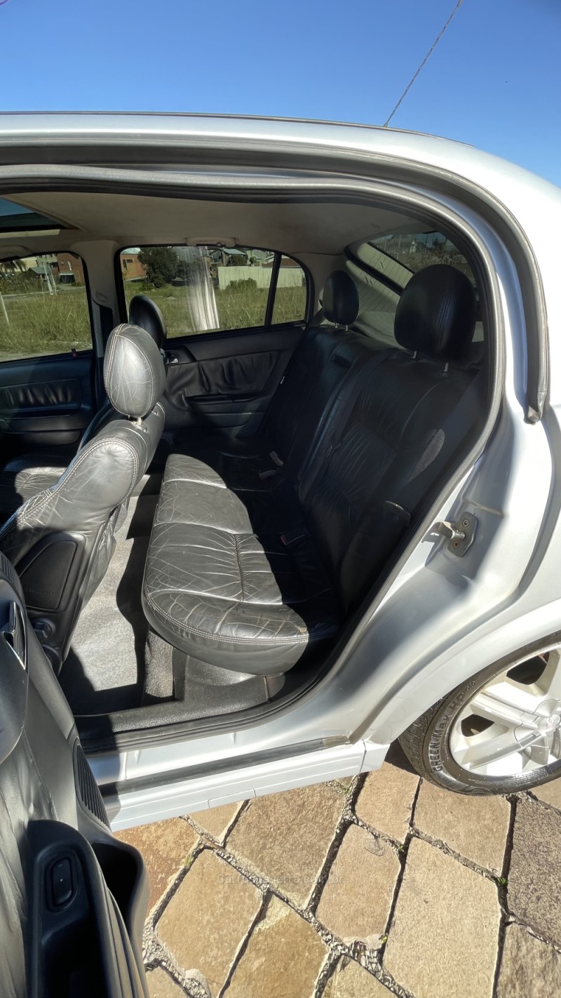ASTRA 2.0 SFI GSI 16V GASOLINA 4P MANUAL - 2005 - VILA FLORES