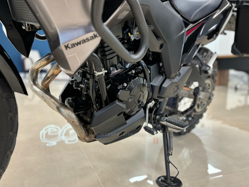 VERSYS 300 TOURER - 2021 - CARLOS BARBOSA