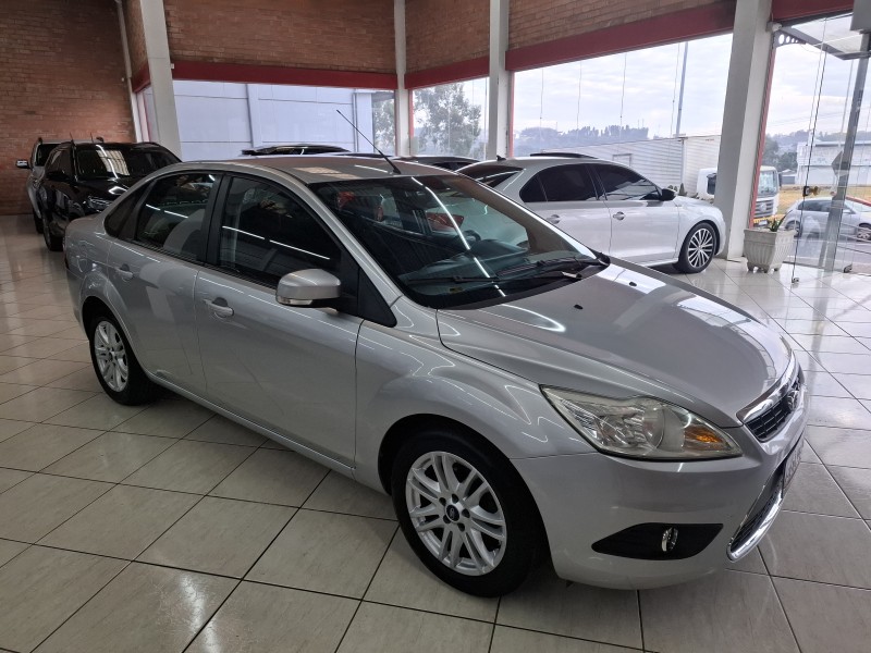 FOCUS 1.6 GLX SEDAN 16V FLEX 4P MANUAL - 2013 - FARROUPILHA