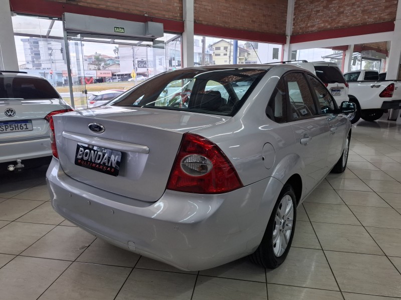 FOCUS 1.6 GLX SEDAN 16V FLEX 4P MANUAL - 2013 - FARROUPILHA