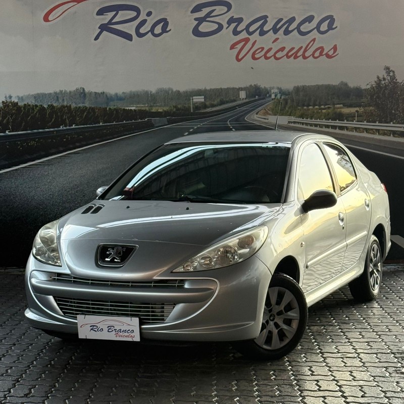 207 1.4 SEDAN XR PASSION 8V FLEX 4P MANUAL - 2013 - CAXIAS DO SUL