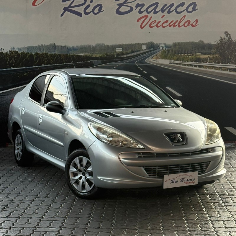 207 1.4 SEDAN XR PASSION 8V FLEX 4P MANUAL - 2013 - CAXIAS DO SUL