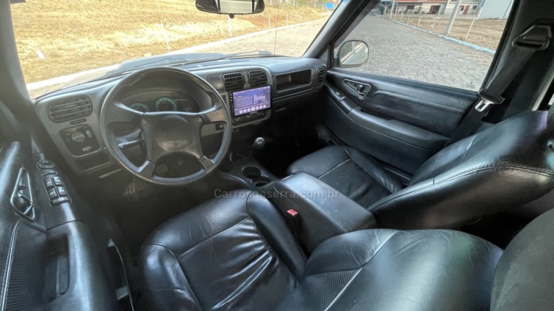 S10 2.4 MPFI RODEIO 4X2 CD 8V FLEX 4P MANUAL - 2011 - VILA FLORES