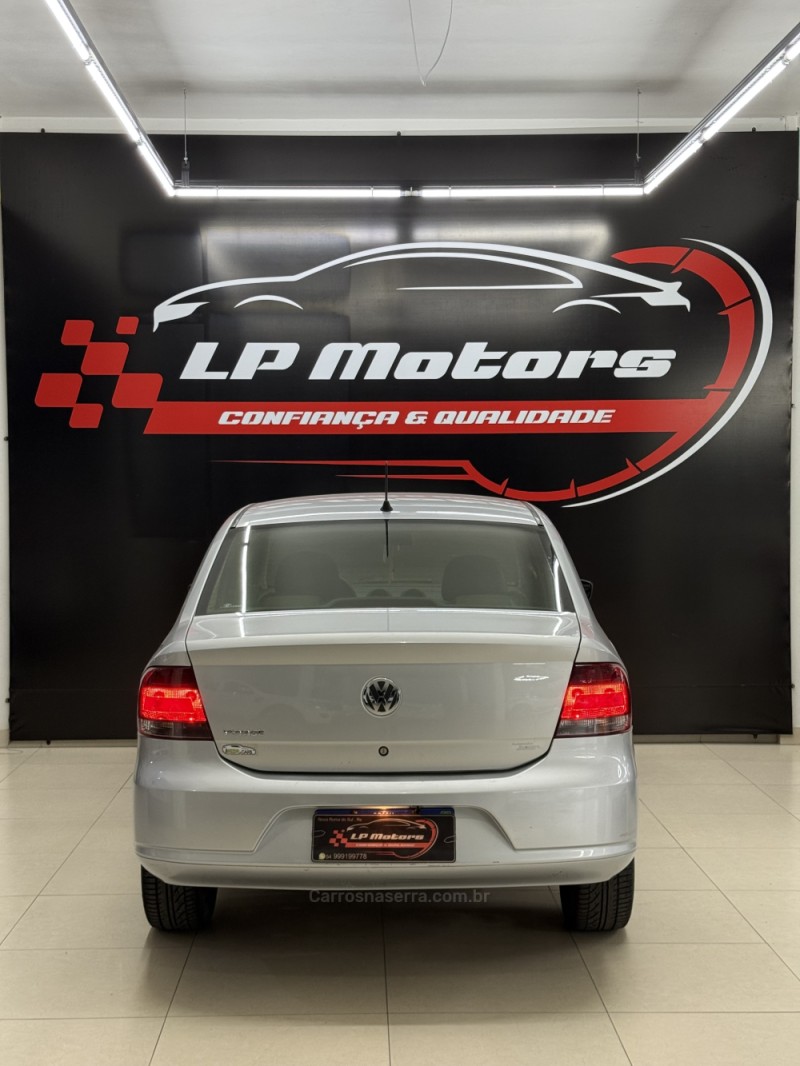 VOYAGE 1.0 12V MPI TOTALFLEX TRENDLINE 4P MANUAL - 2010 - FARROUPILHA