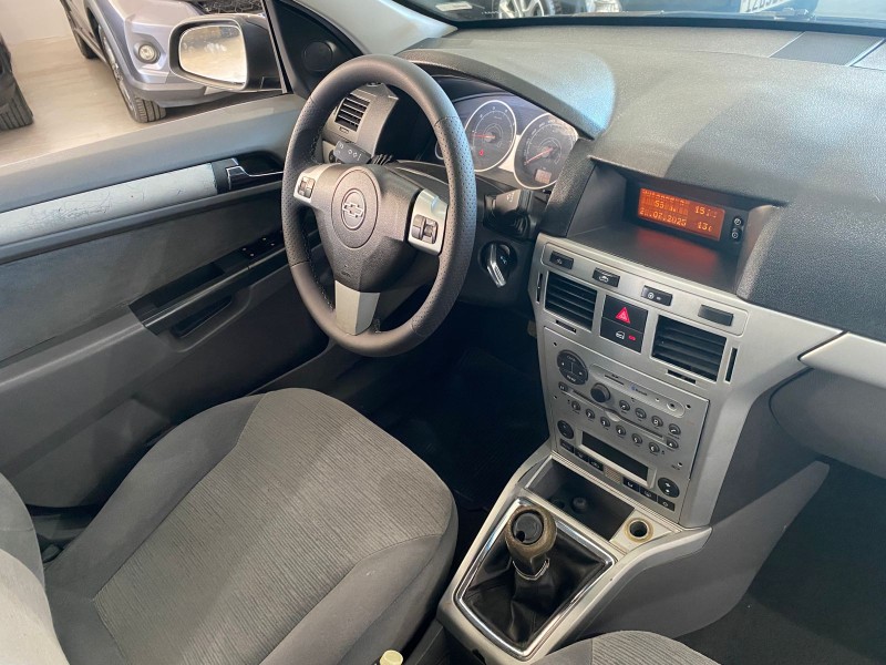 VECTRA 2.0 MPFI ELEGANCE 8V 140CV FLEX 4P MANUAL - 2010 - LAJEADO