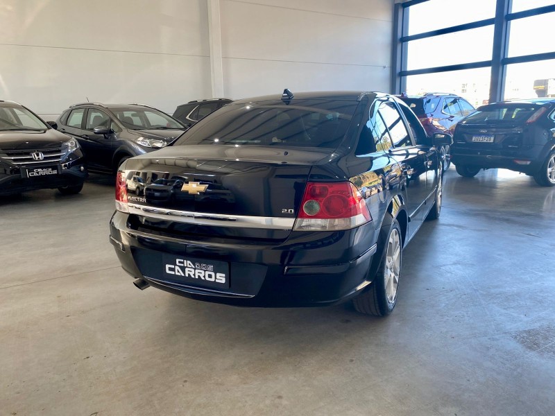 VECTRA 2.0 MPFI ELEGANCE 8V 140CV FLEX 4P MANUAL - 2010 - LAJEADO