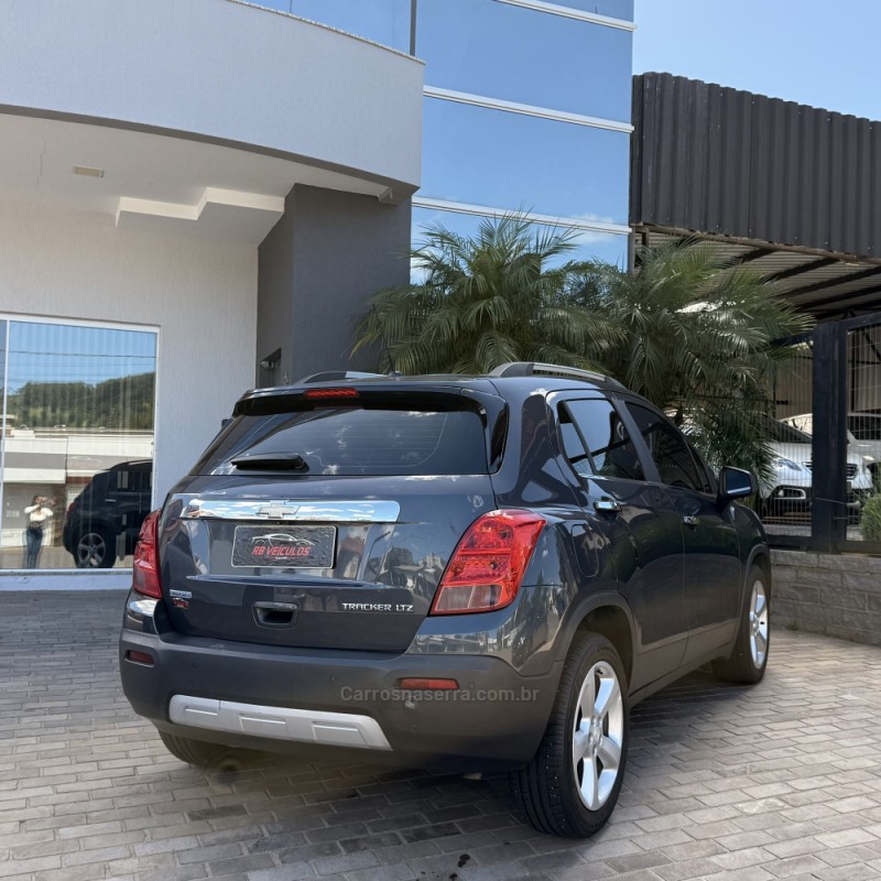 TRACKER 1.8 MPFI LTZ 4X2 16V FLEX 4P AUTOMÁTICO - 2015 - GUAPORé