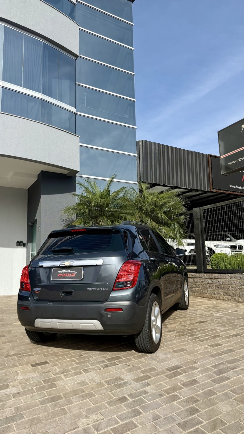 TRACKER 1.8 MPFI LTZ 4X2 16V FLEX 4P AUTOMÁTICO - 2015 - GUAPORé