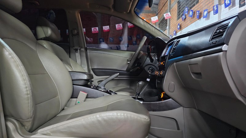 KORANDO 2.0 GLS 4X4 16V TURBO DIESEL 4P AUTOMÁTICO - 2012 - CAXIAS DO SUL