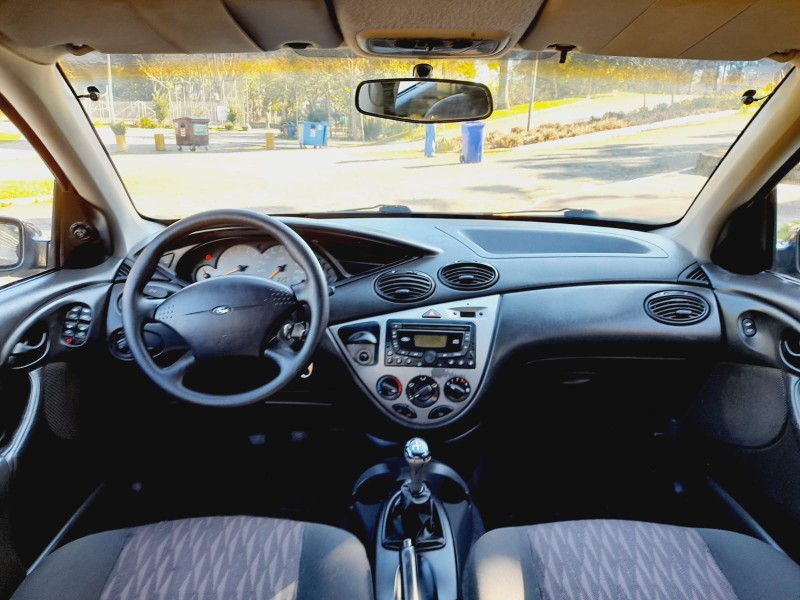 FOCUS 1.6 GLX SEDAN 8V GASOLINA 4P MANUAL - 2006 - FARROUPILHA